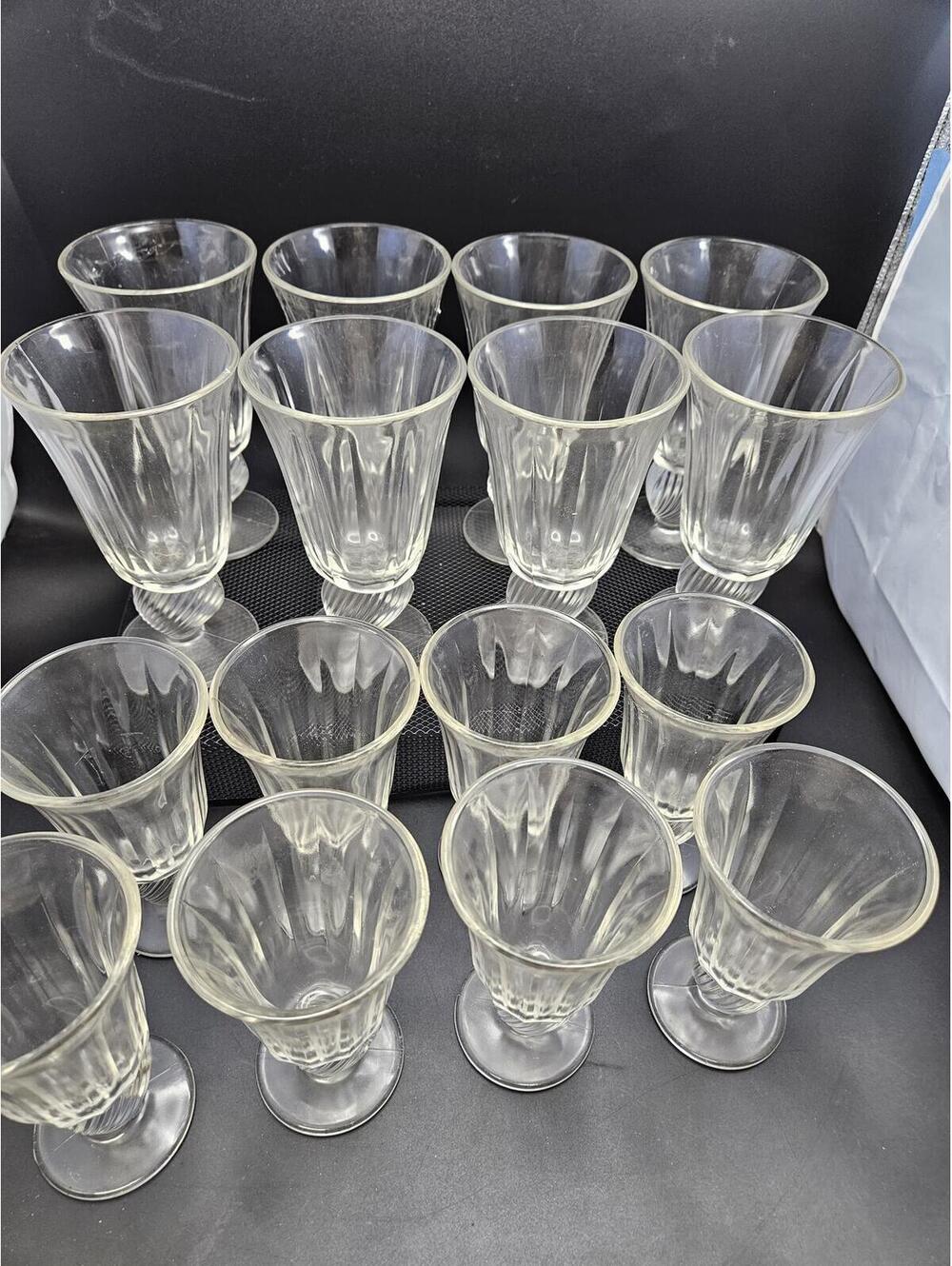16 Piece Fostoria Captiva Clear Seashell Stem Water Wine Goblet Nautical Coastal